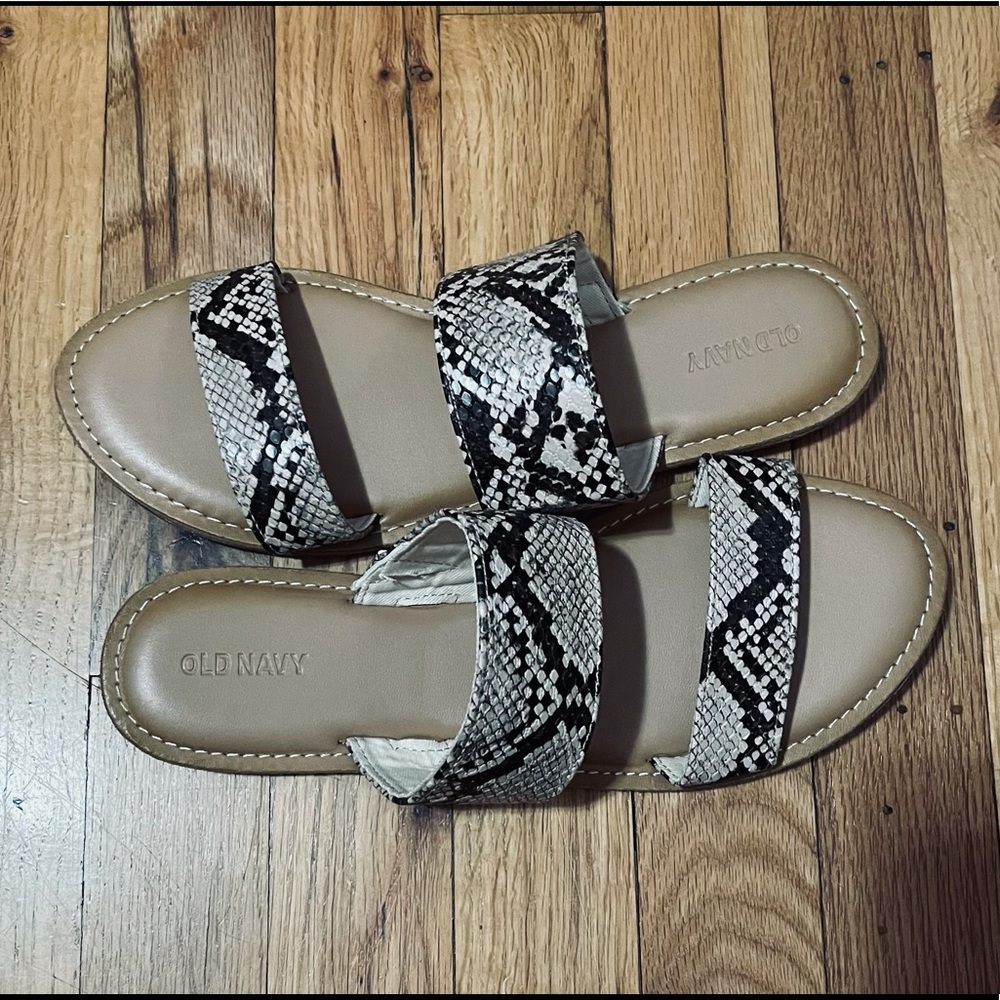 SANDALS - NEVER WORN